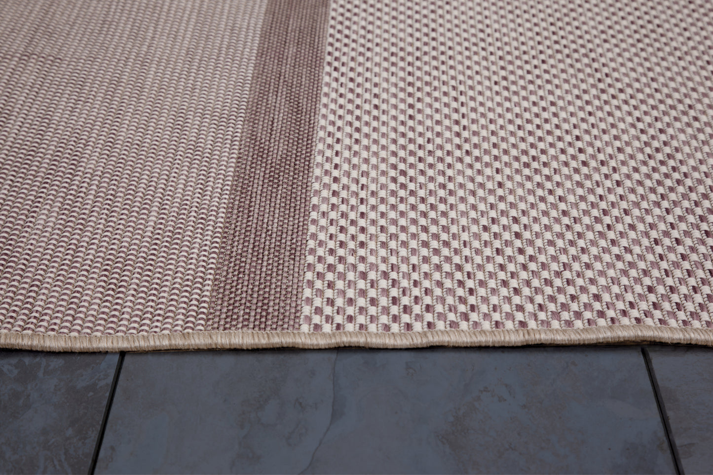 5X8 Area Rug Striped White and Plum Indoor / Outdoor Polypropylene